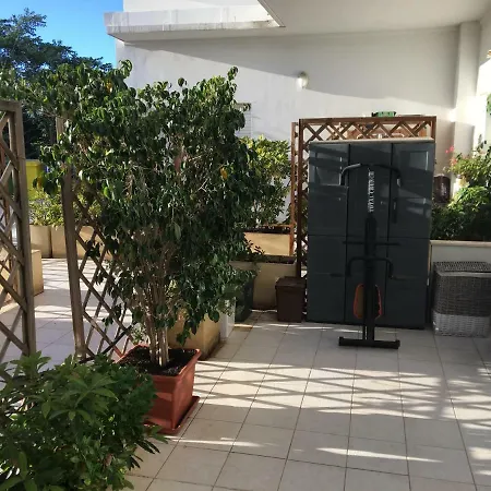 White Building Apartamento *